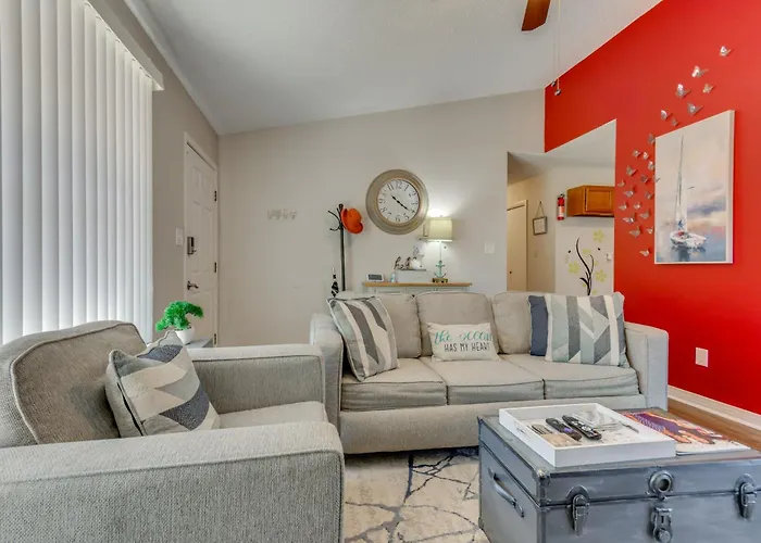 W/ Patio By Hospitals & Dining * Pensacola