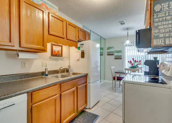 W/ Patio By Hospitals & Dining Pensacola