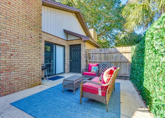 W/ Patio By Hospitals & Dining * Pensacola